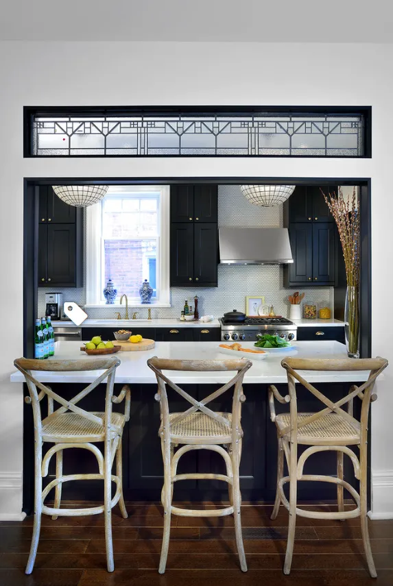 French Style: living room design reference