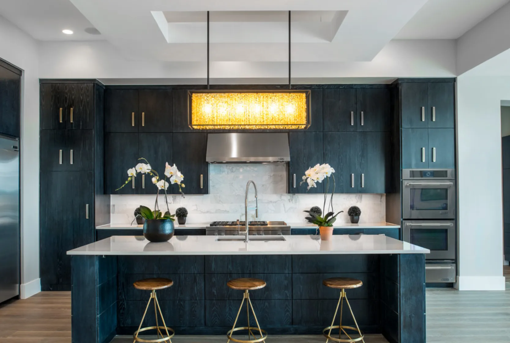 Luxury Interiors: kitchen design reference
